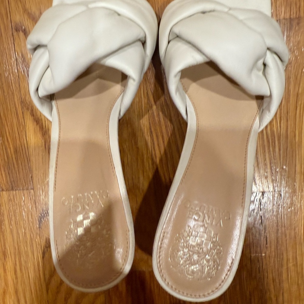 Vince Camuto Women's white Slide Sandals